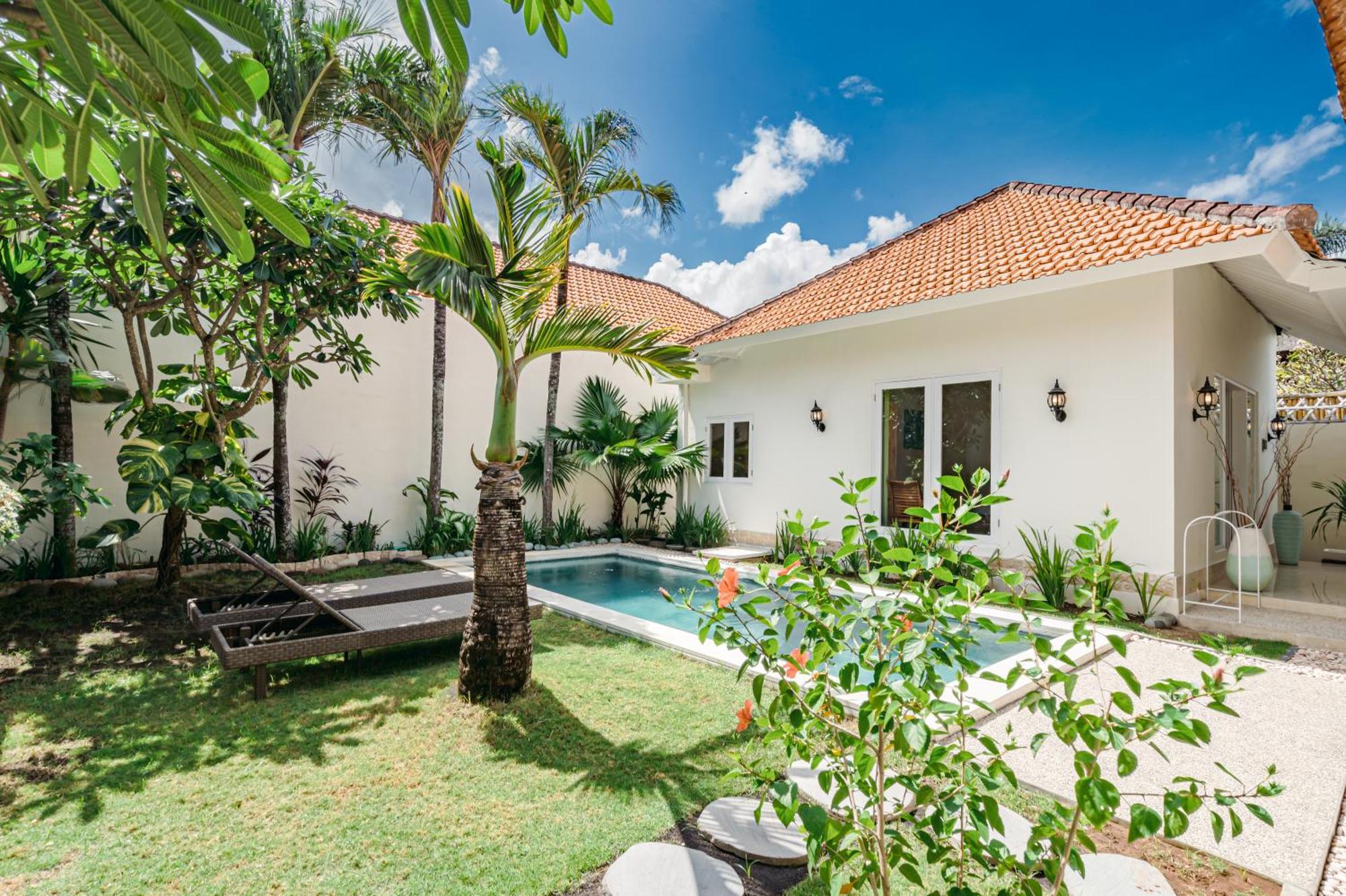 Green Garden Seminyak Villa Exterior photo